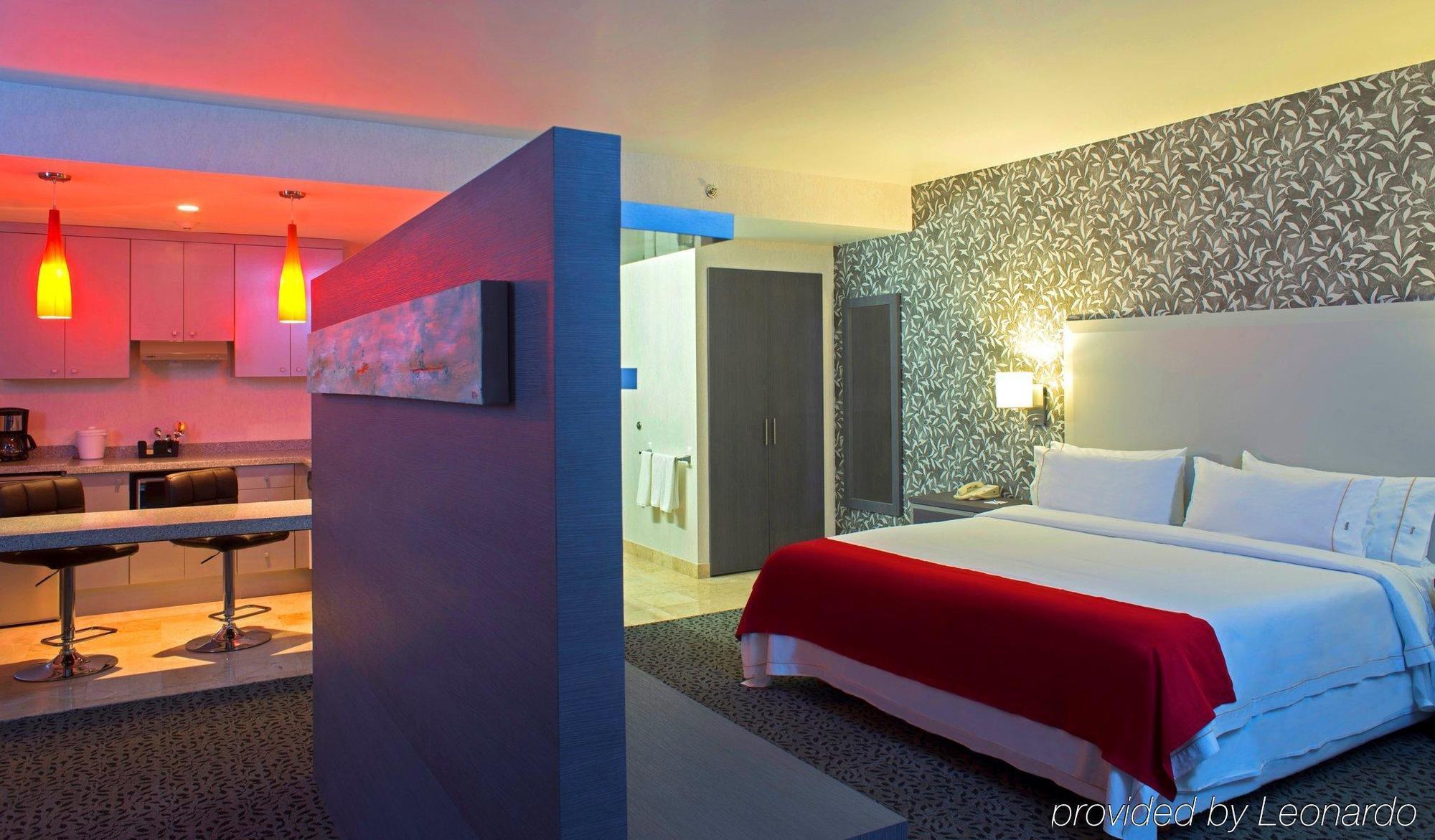Holiday Inn Express & Suites Queretaro By Ihg Eksteriør billede